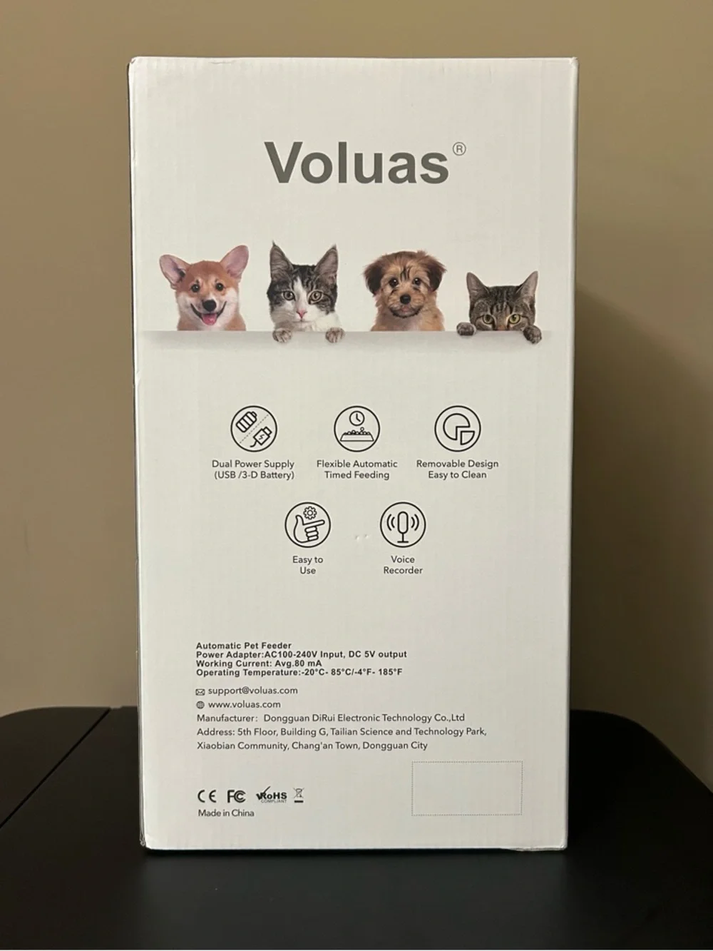 New With a Box Voluas Automatic Pet (dogs/cats) Feeder - White